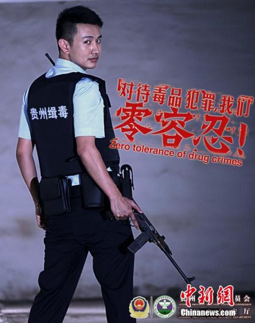 办假的皇家路大学文凭毕业证